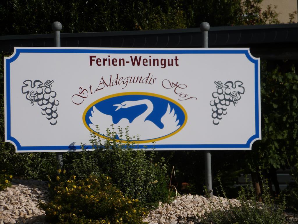 Wein- Und Gaestehaus St. Aldegundishof Sankt Aldegund Esterno foto